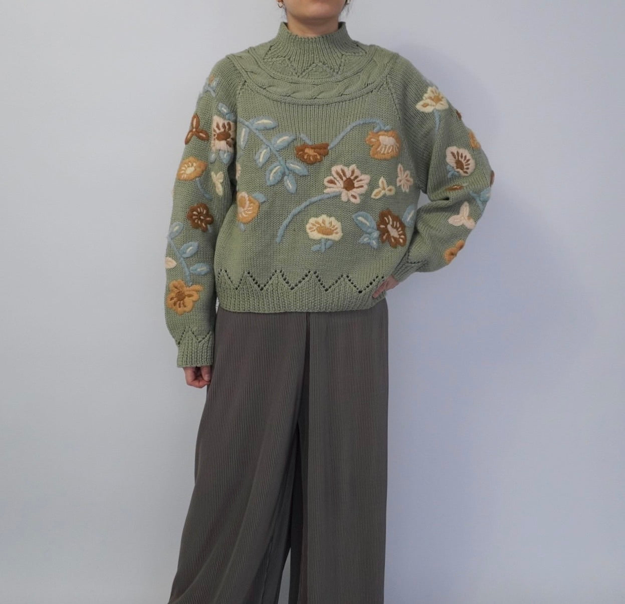 90s Embroidery Knit