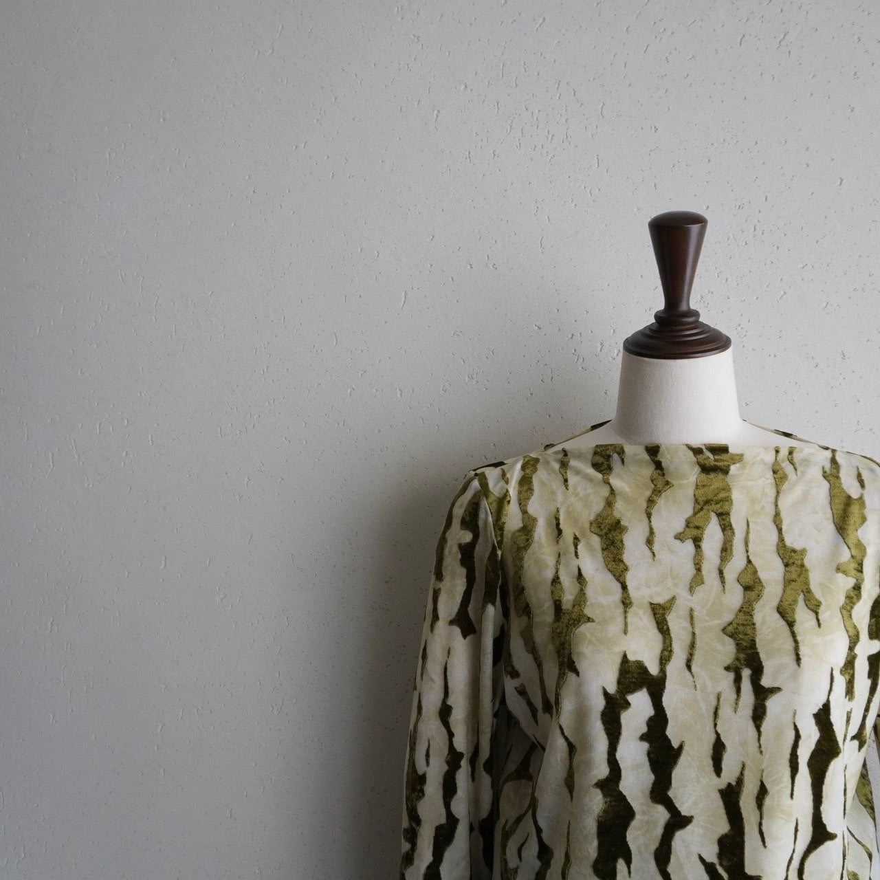 90s EURO Sheer Velor Top