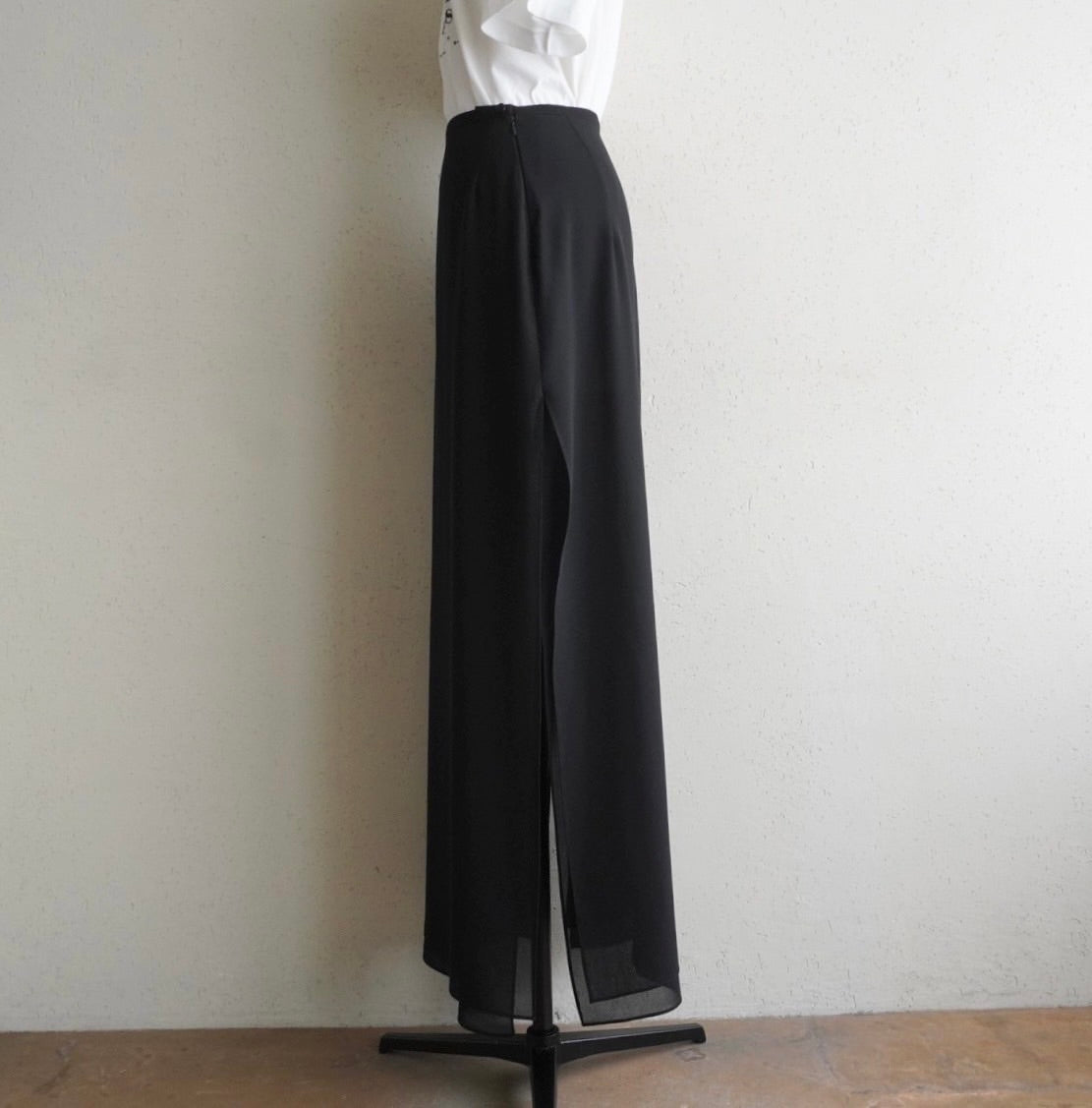 90s Black Slit Design Skirt