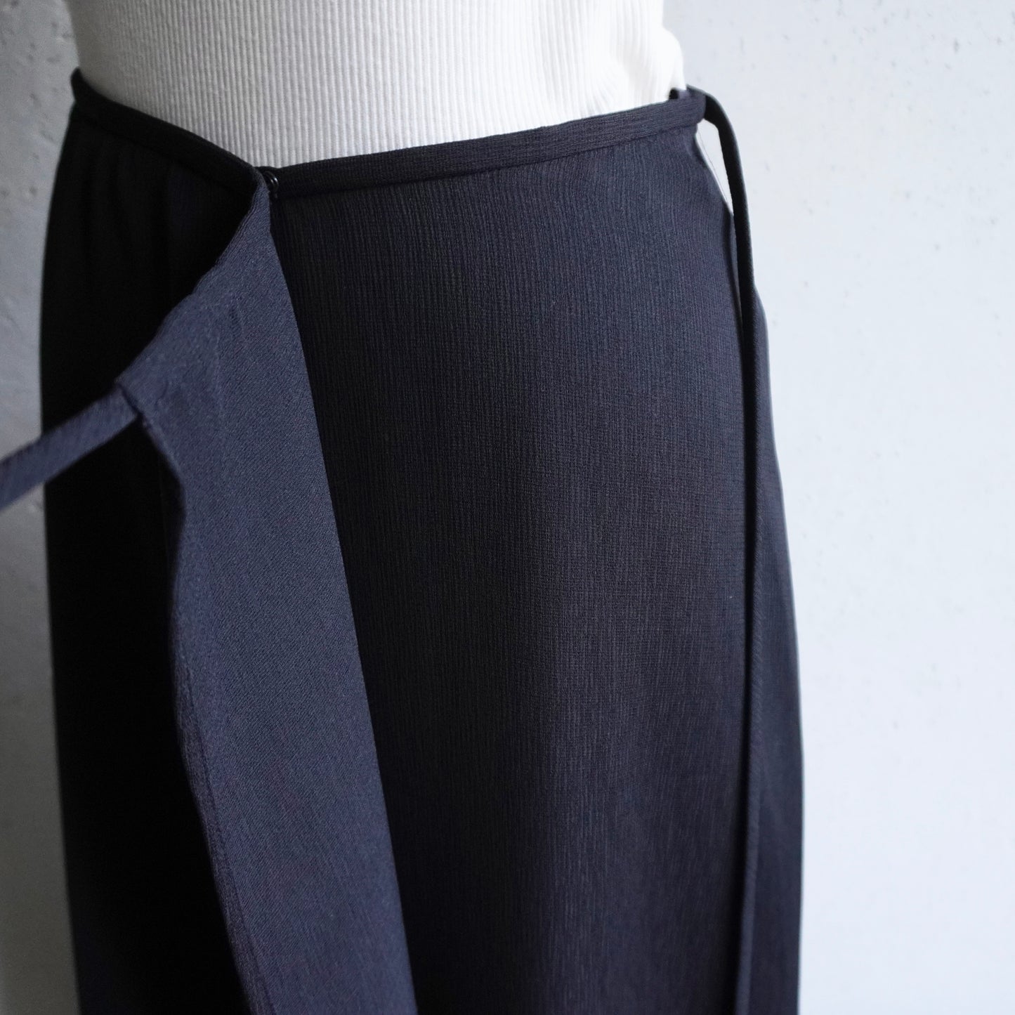 90s Design Wrap Skirt