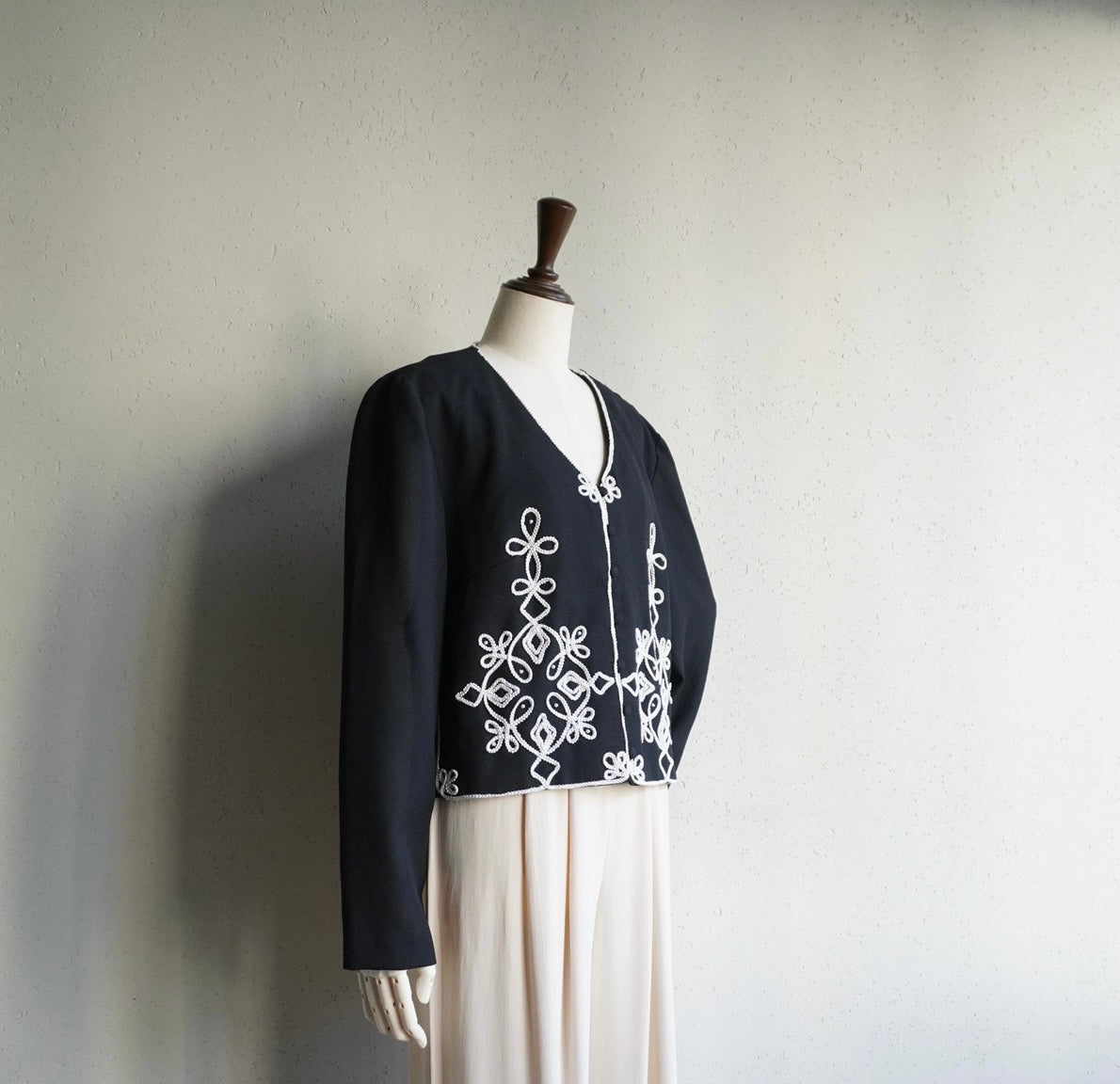 90s "Karin Stevens" Embroidery Jacket