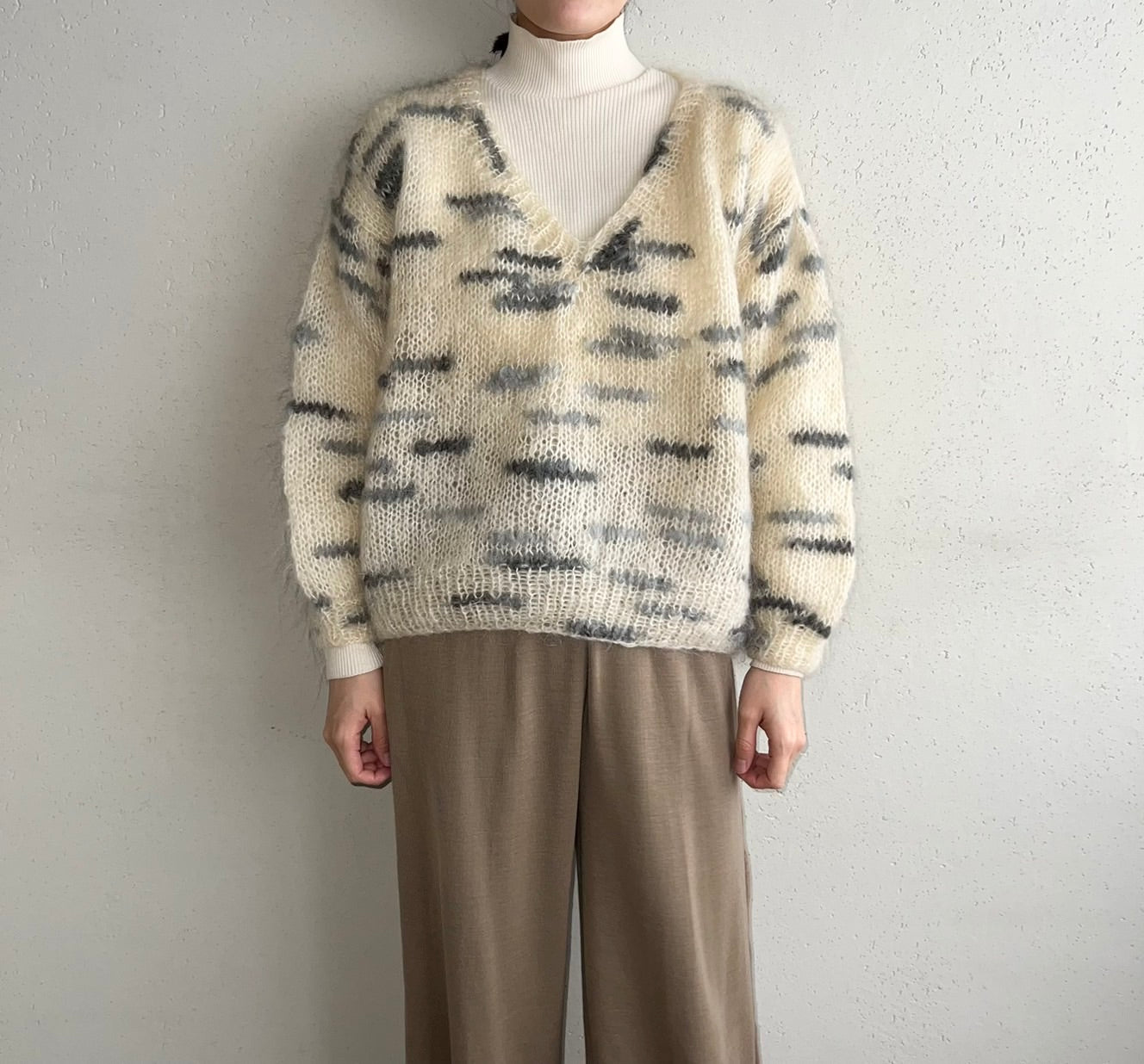 90s V Neck Knit