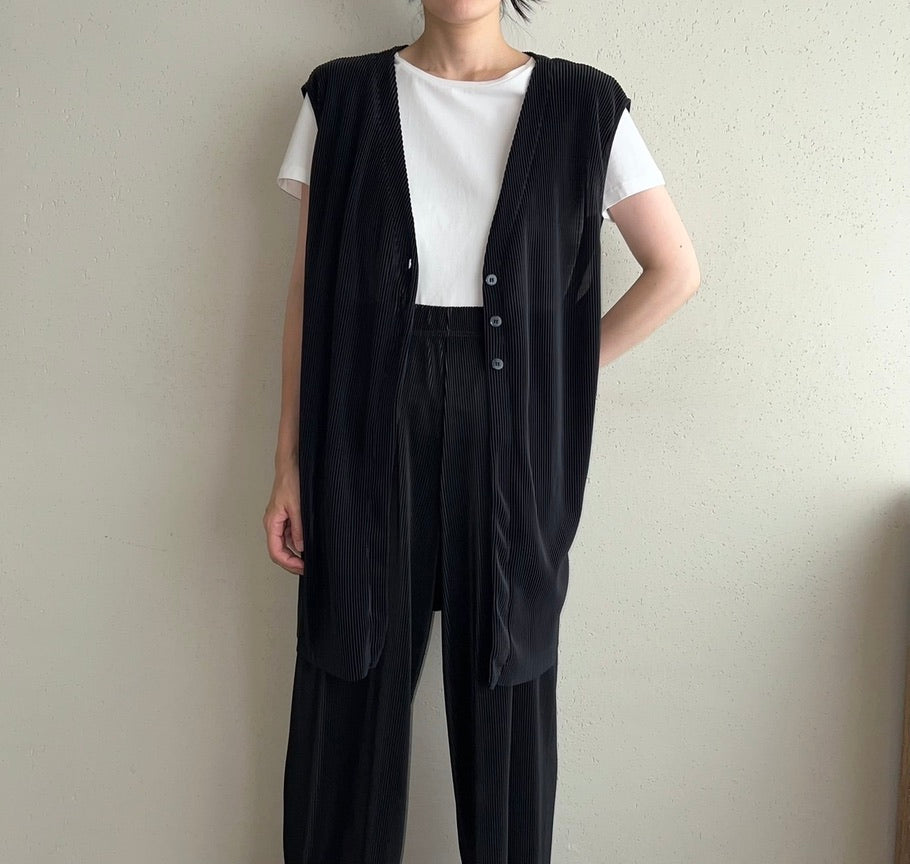 90s Pleated Design Two-Piece