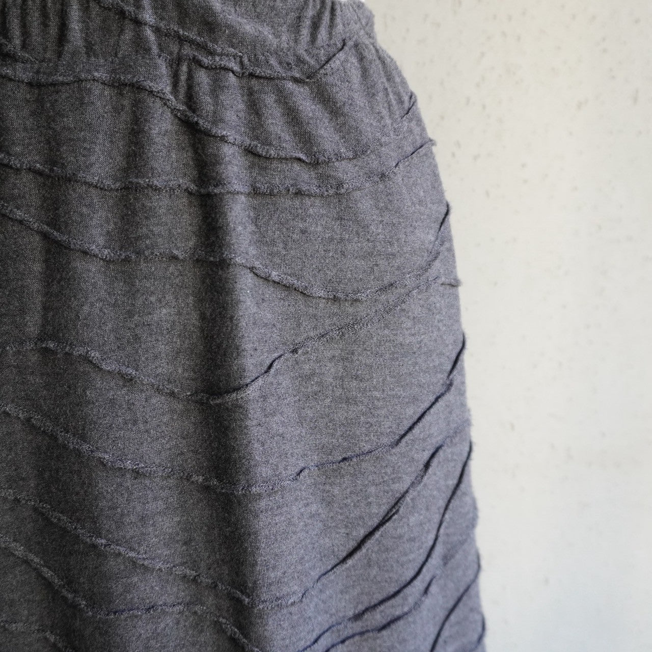 90s Wavy Design Skirt