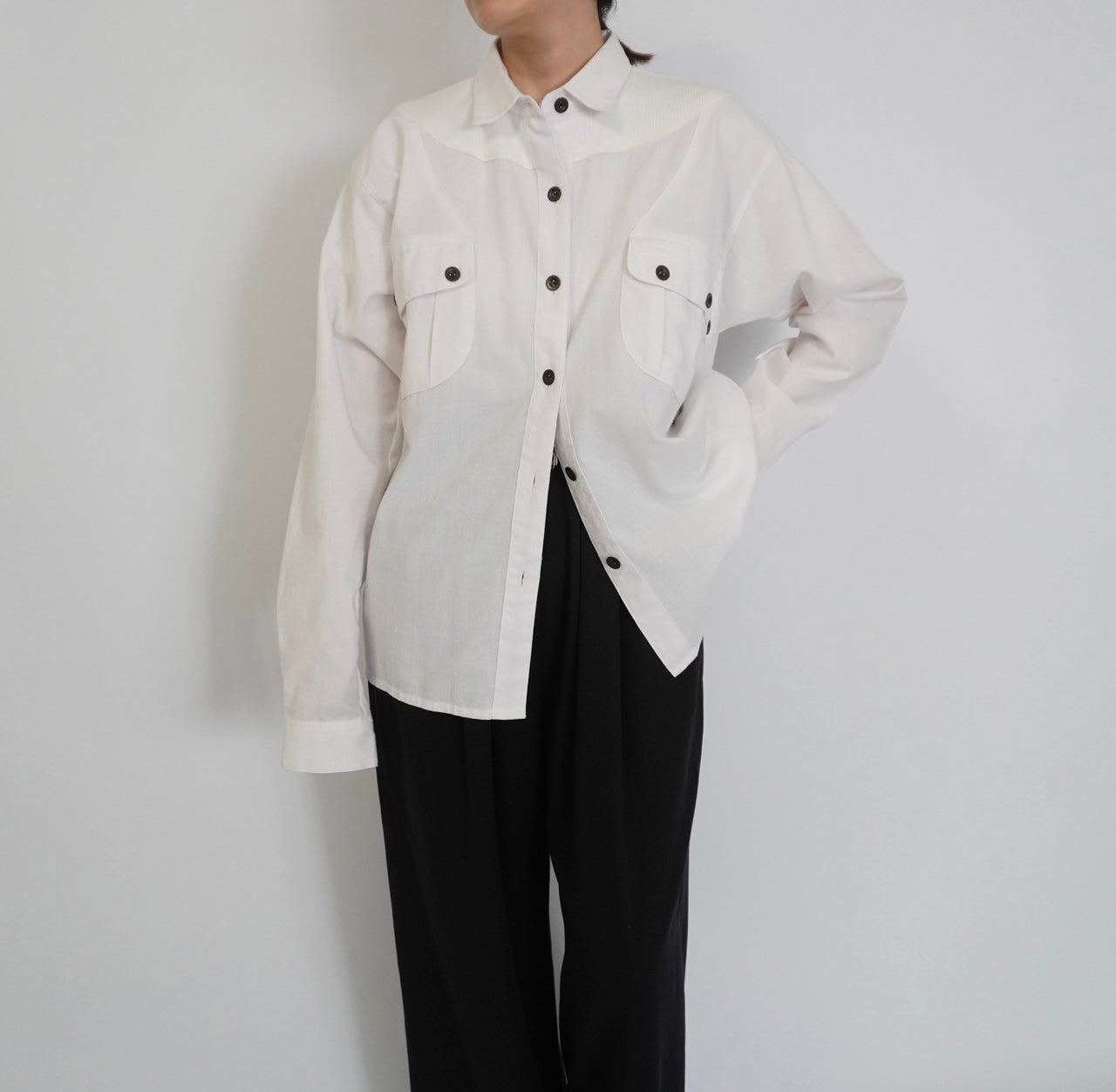 90s White Design Shirt