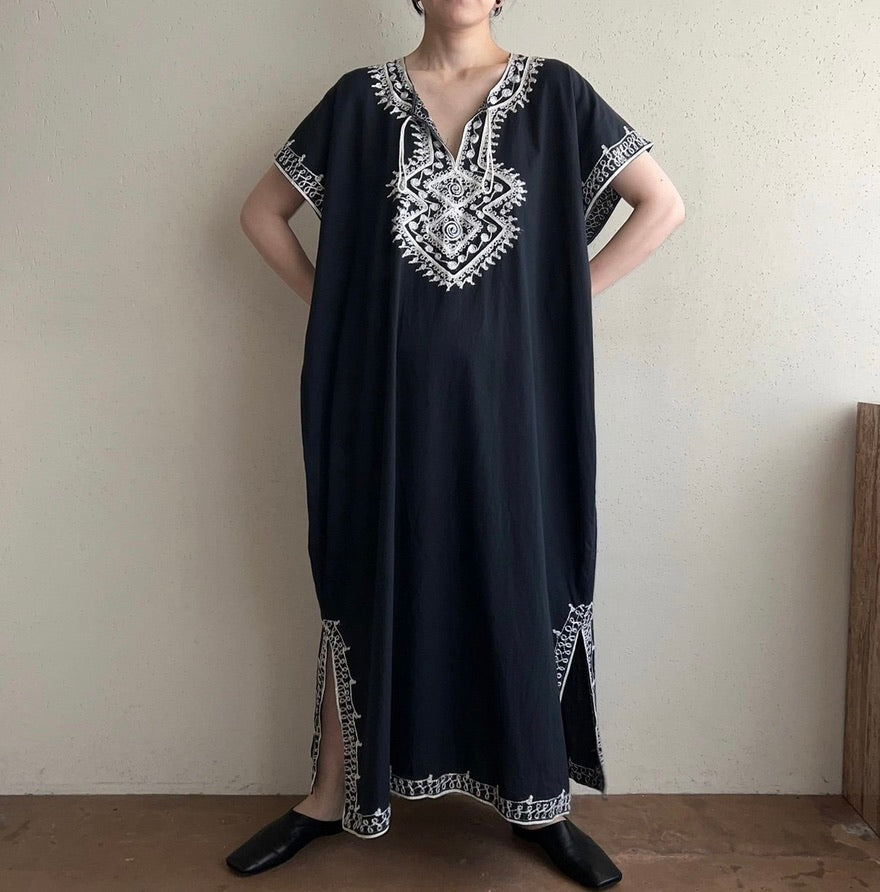80s Embroidery Dress