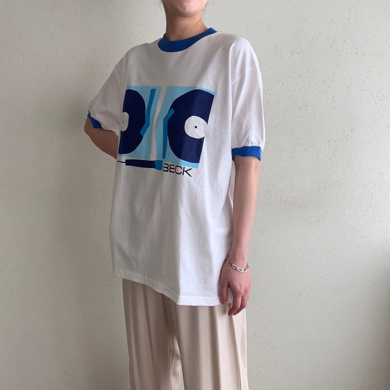 00s "BECK" T-shirt Design by Mike Mills