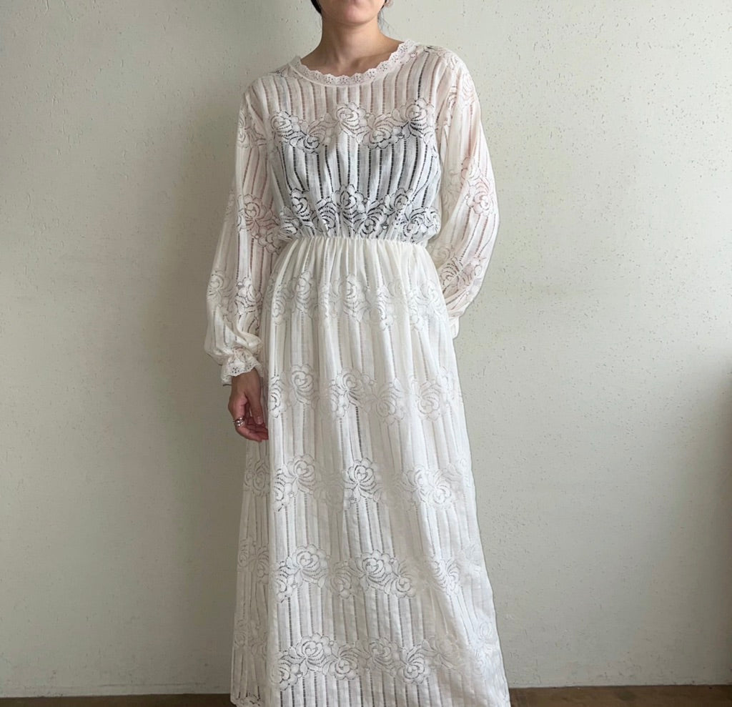 90s Lace Dress