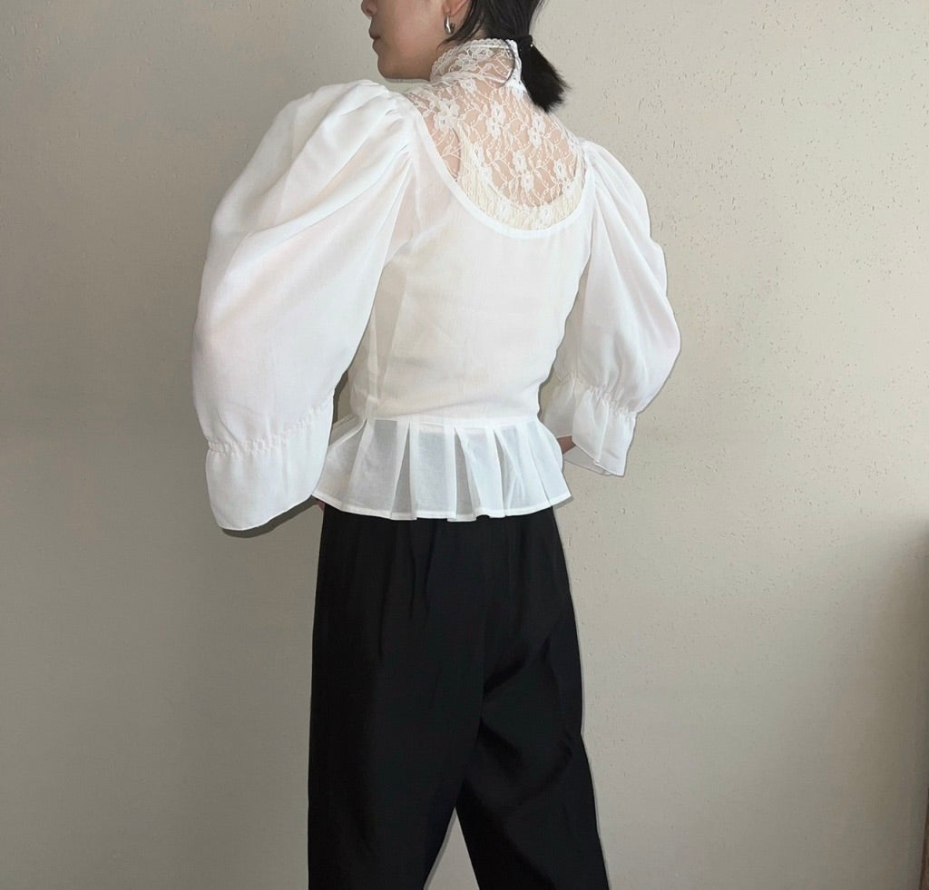 90s EURO Lace Blouse