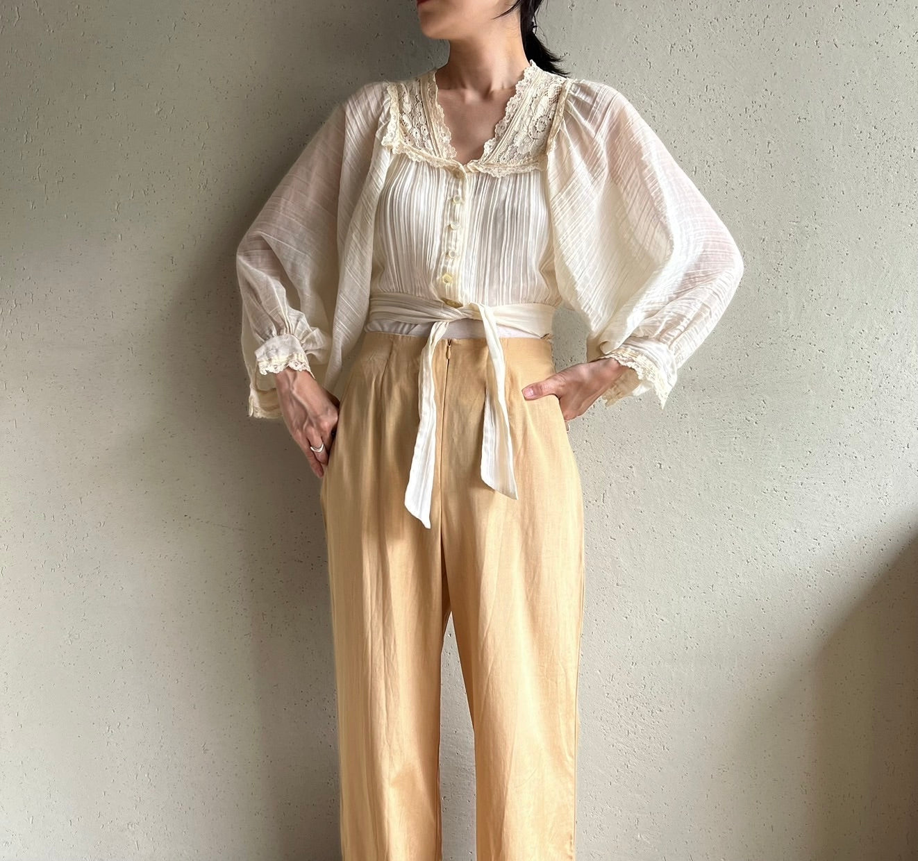 70s Lace Design Blouse