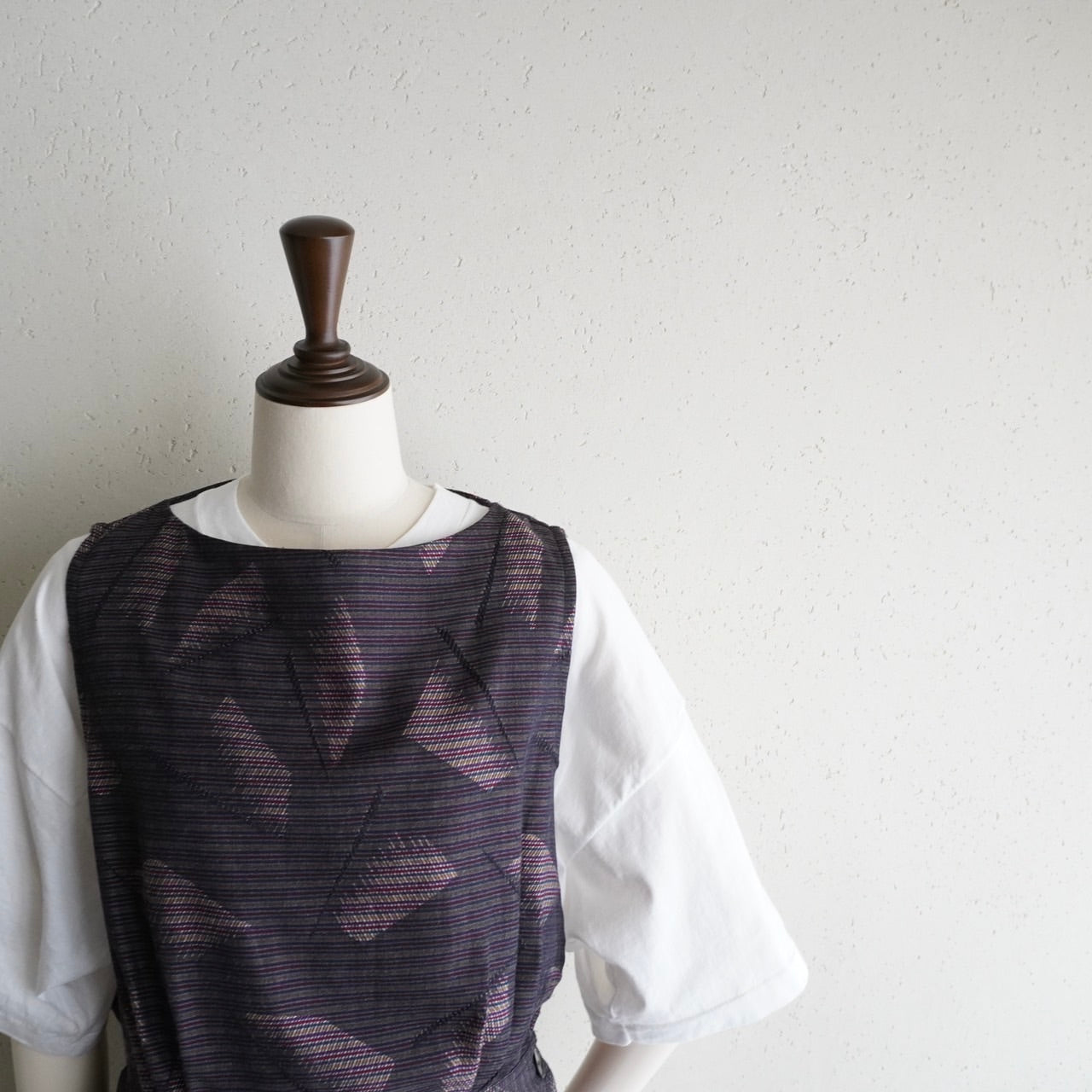 90s Slit Design Vest