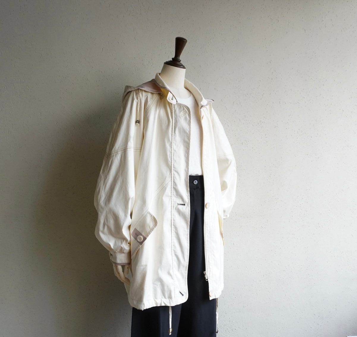 90s EURO Ivory Light Jacket