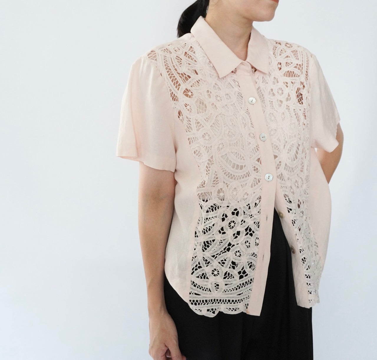 90s Lace Design Shirt
