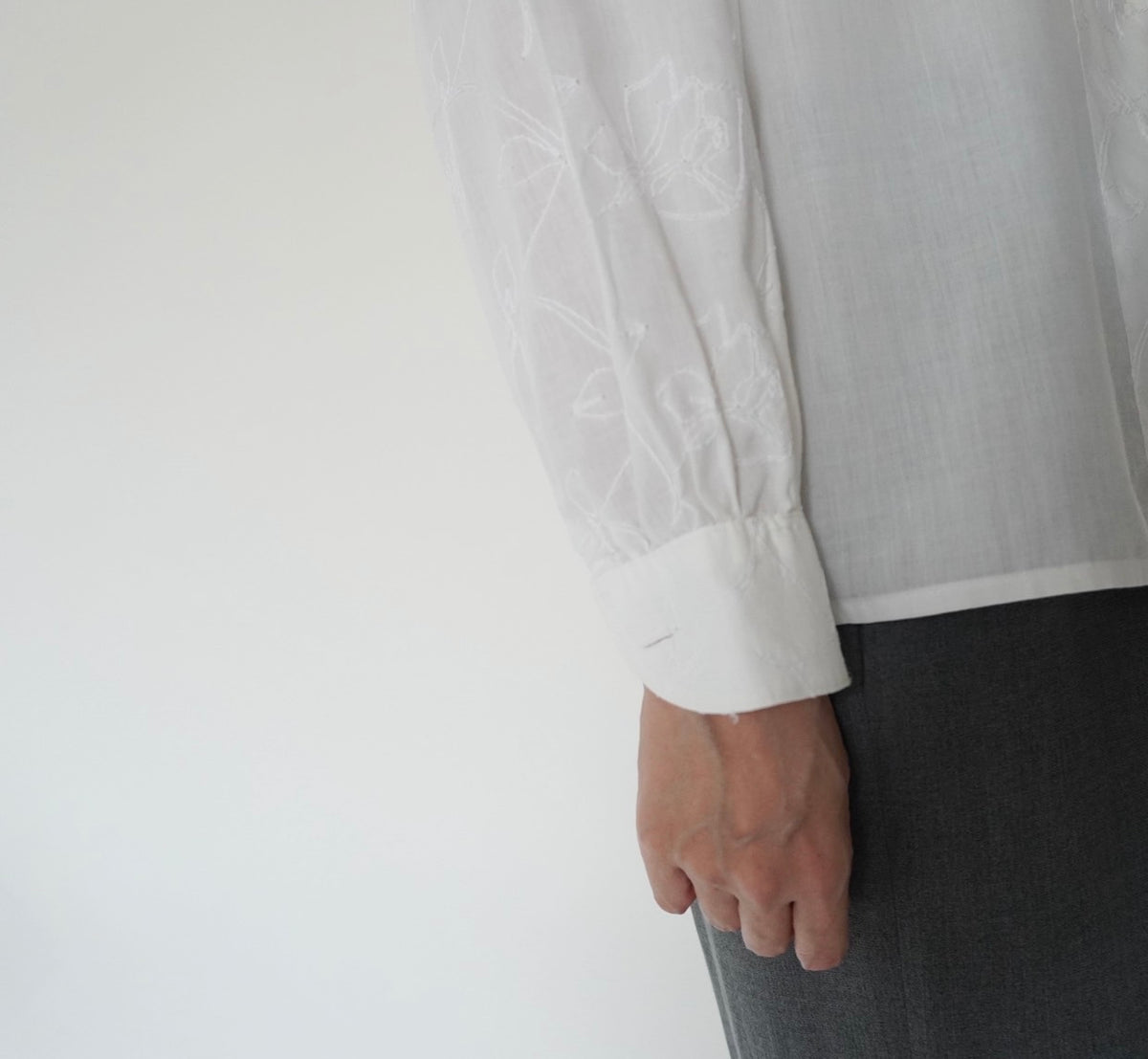 80s Embroidery Blouse