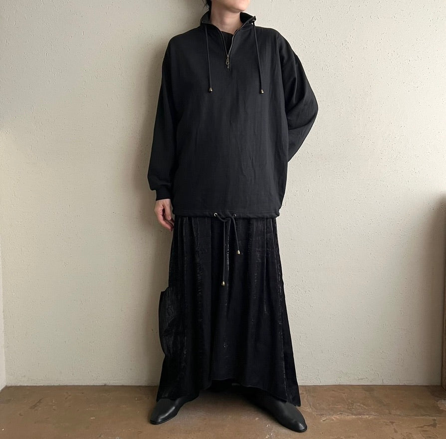 90s Zipped Black Sweater