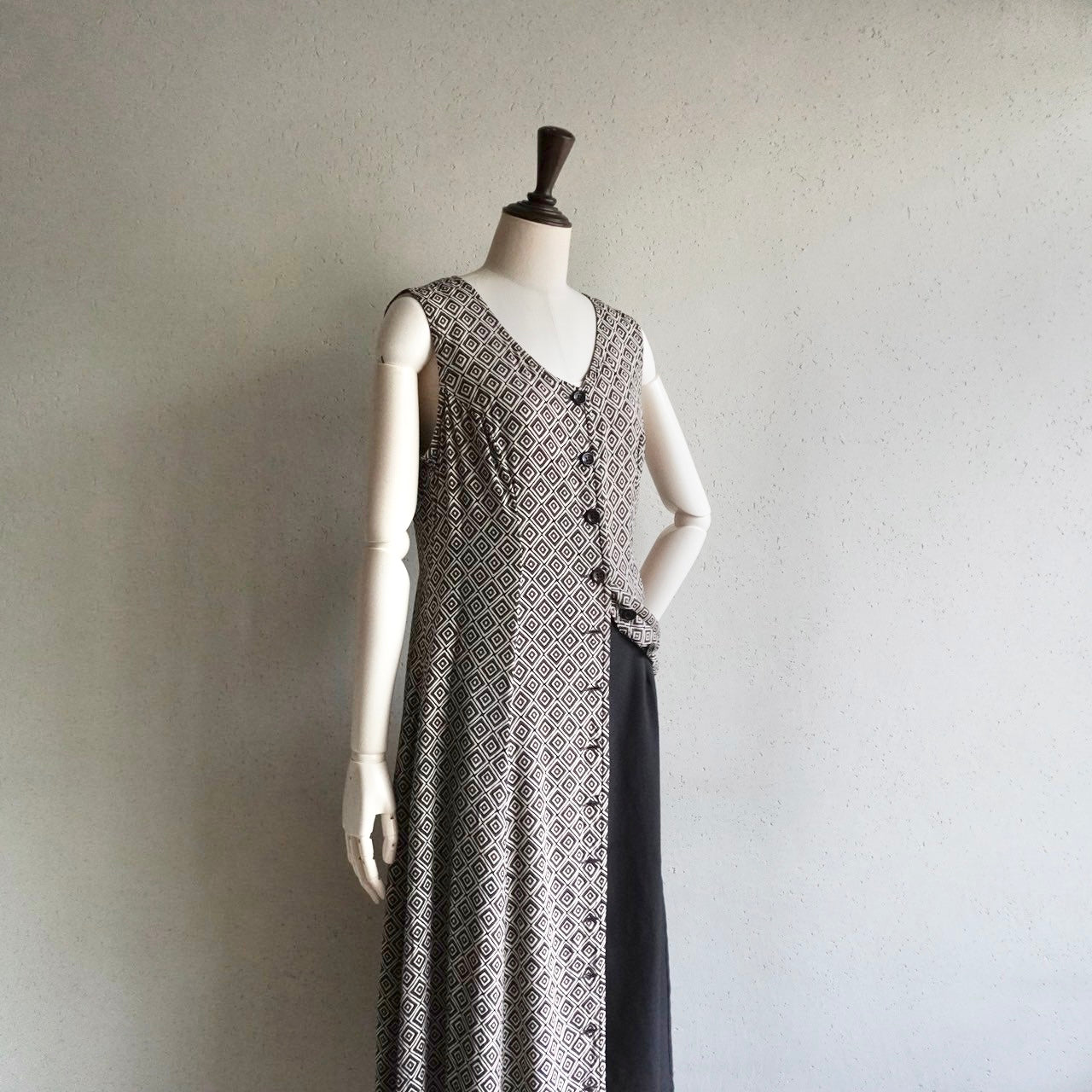 90s EURO Sleeveless Printed Dress