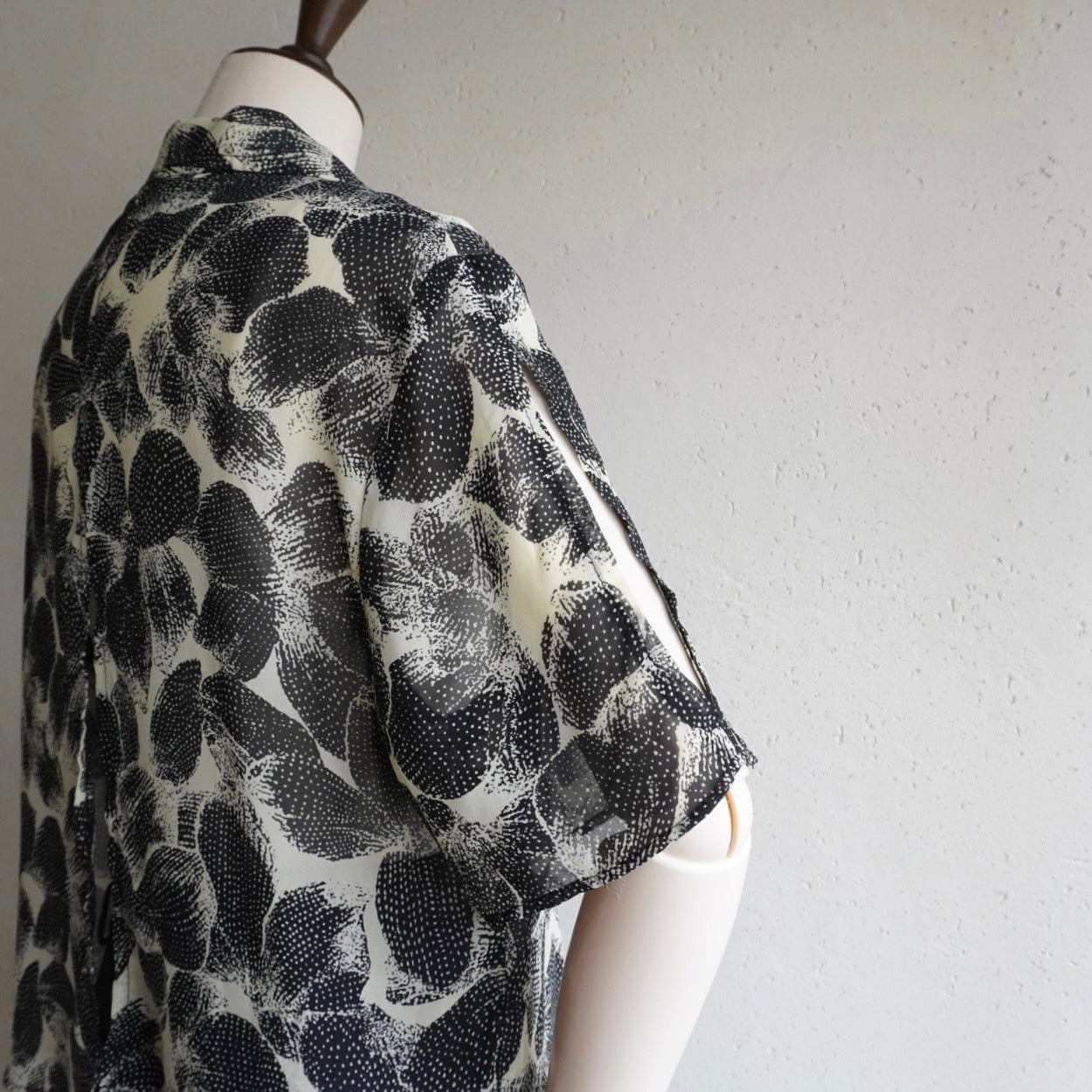 90s Slit Design Shirt Made in Canada
