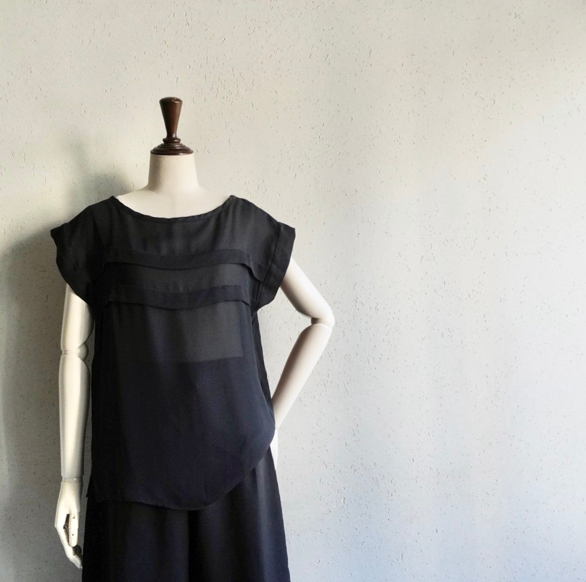 90s Design Sheer Top