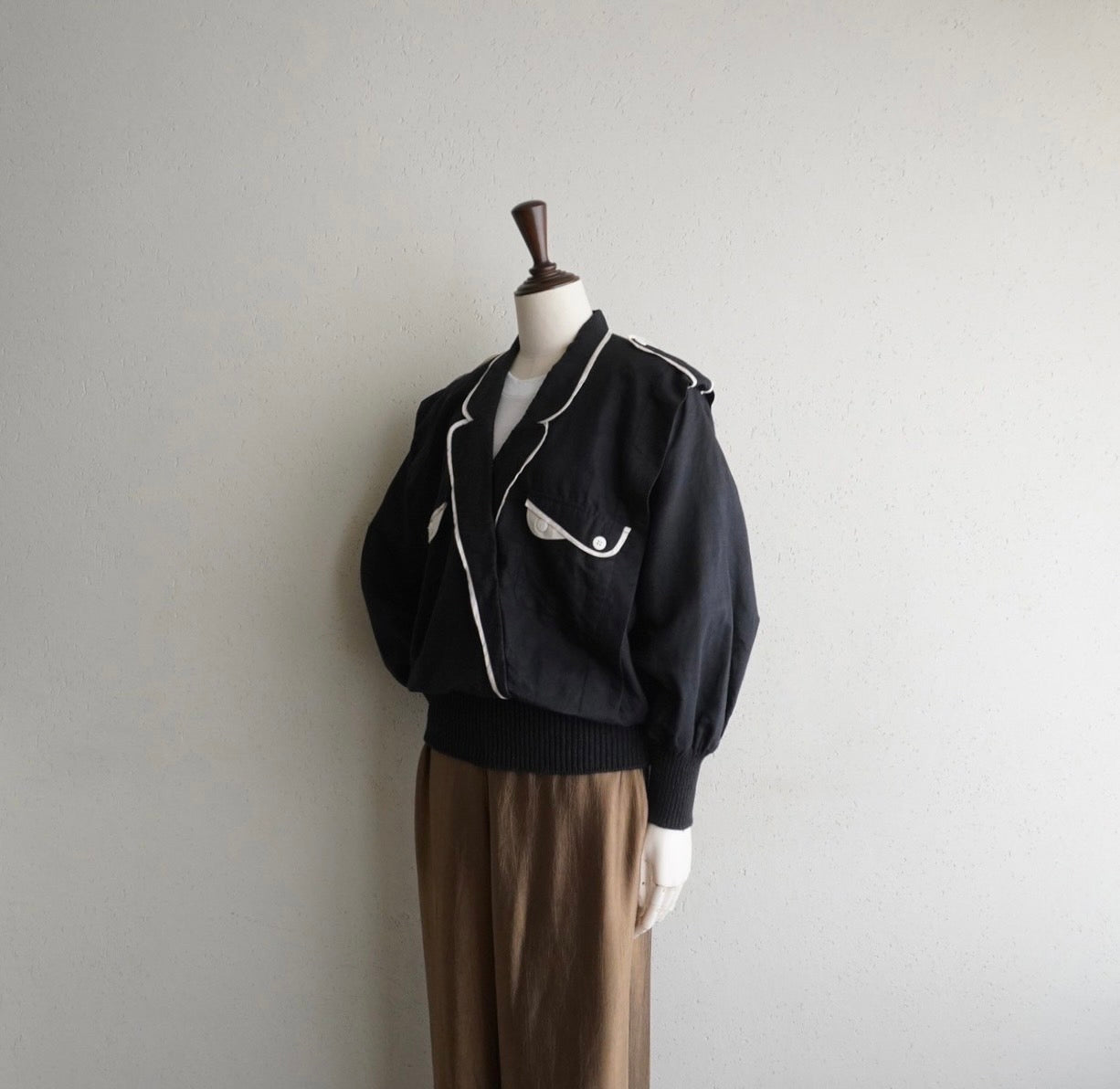 90s Black x White Blouse