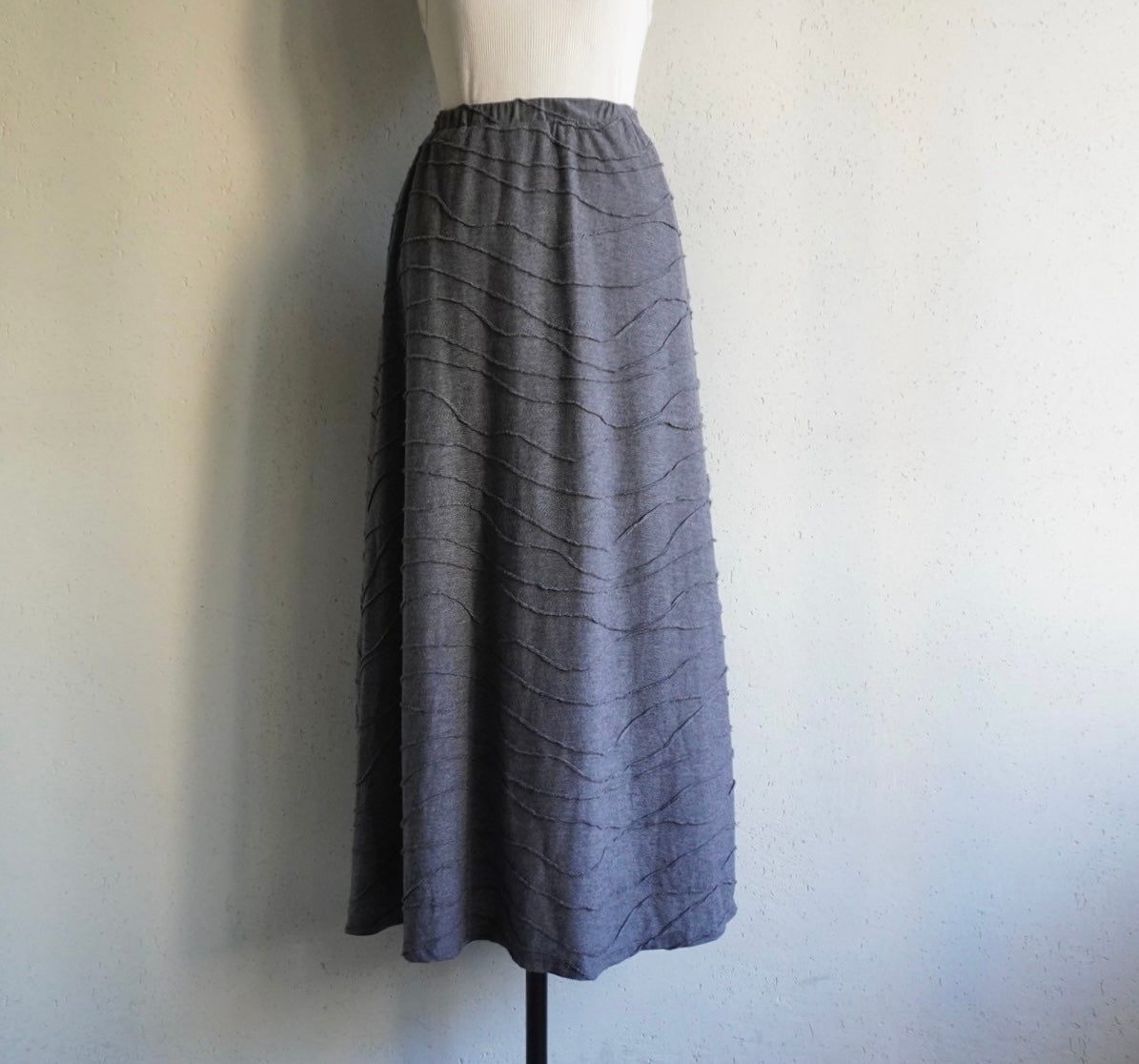 90s Wavy Design Skirt
