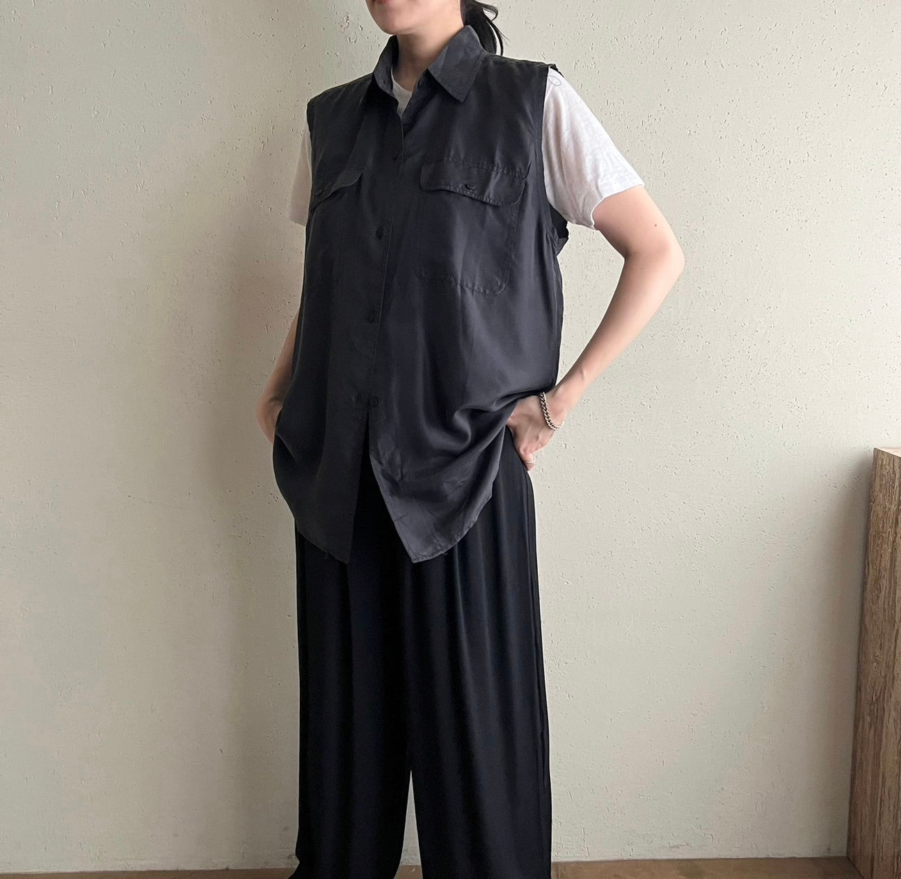 90s Sleeveless Silk shirt
