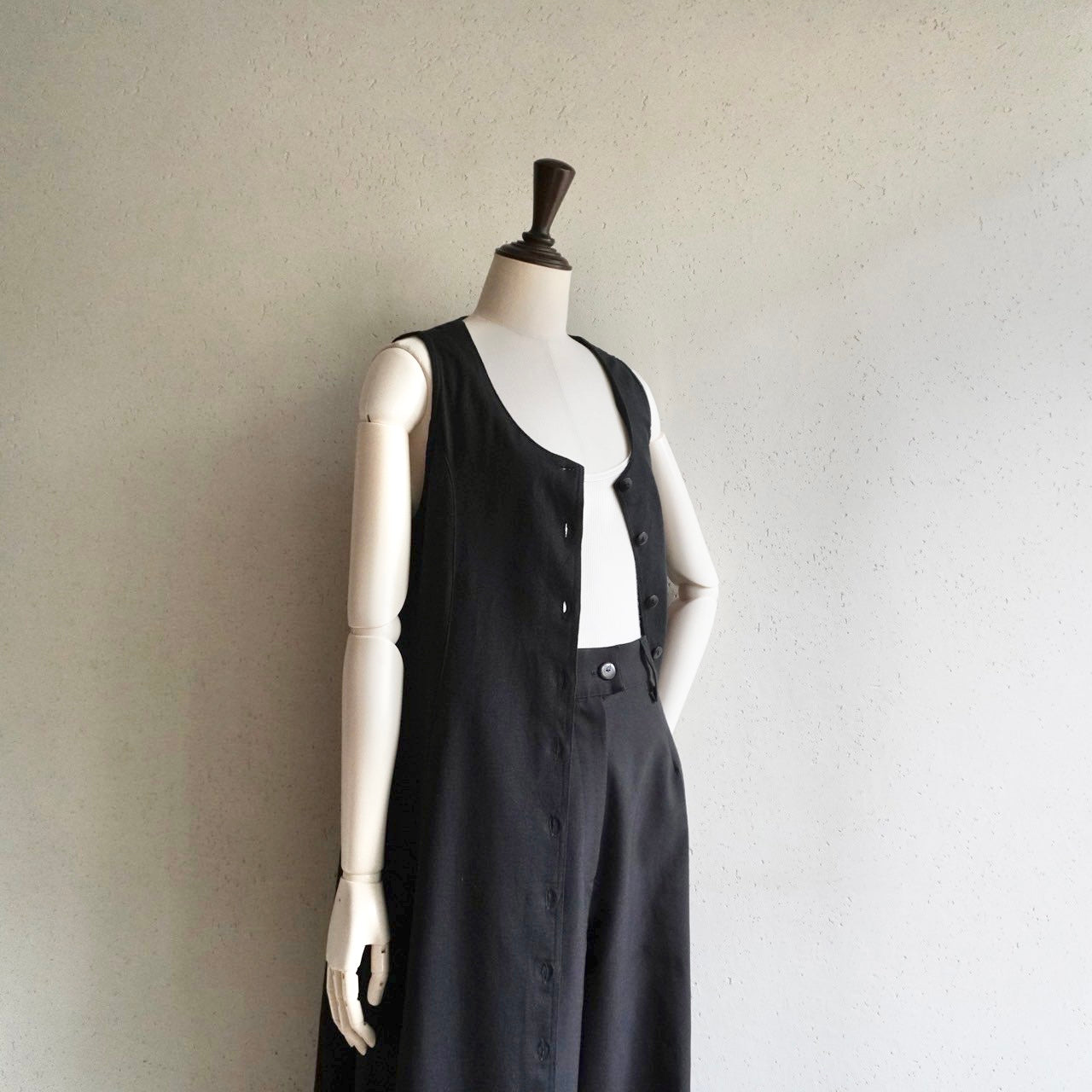 90s EURO Black Sleeveless Dress