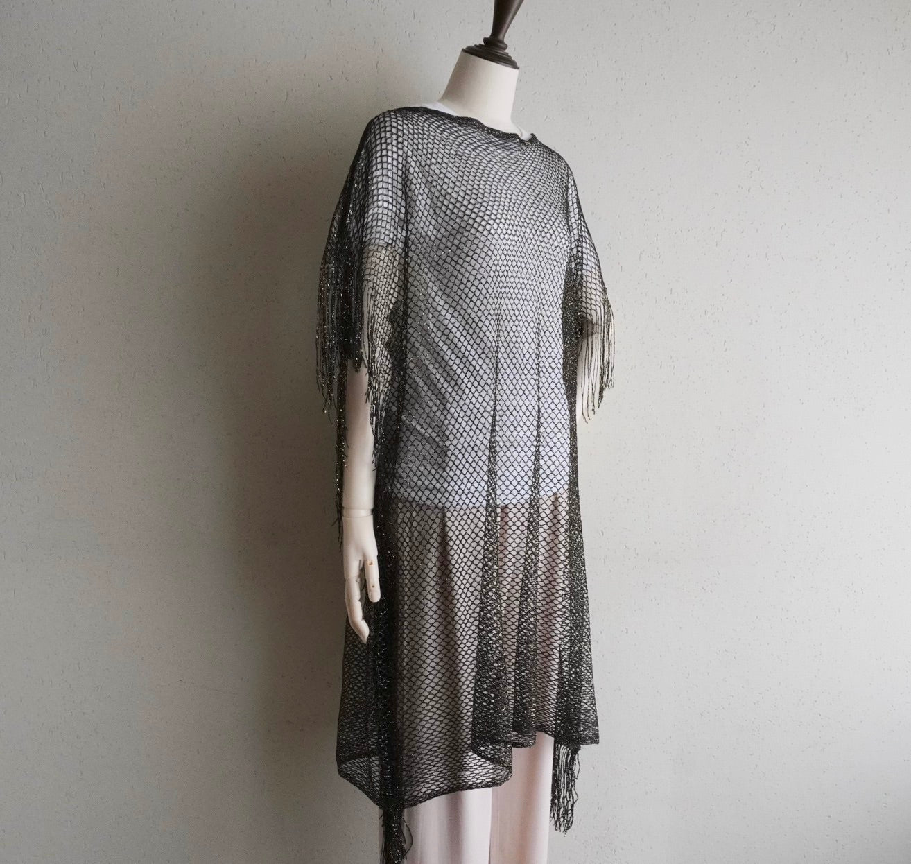 90s Black×Gold Mesh Top