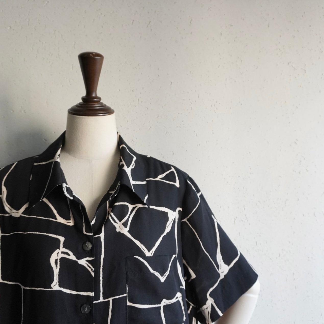 90s Printed Shirt