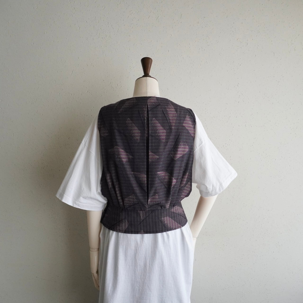 90s Slit Design Vest
