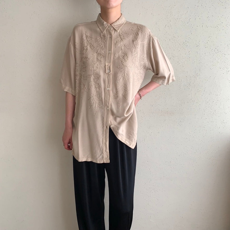 90s Embroidery Shirt dead stock