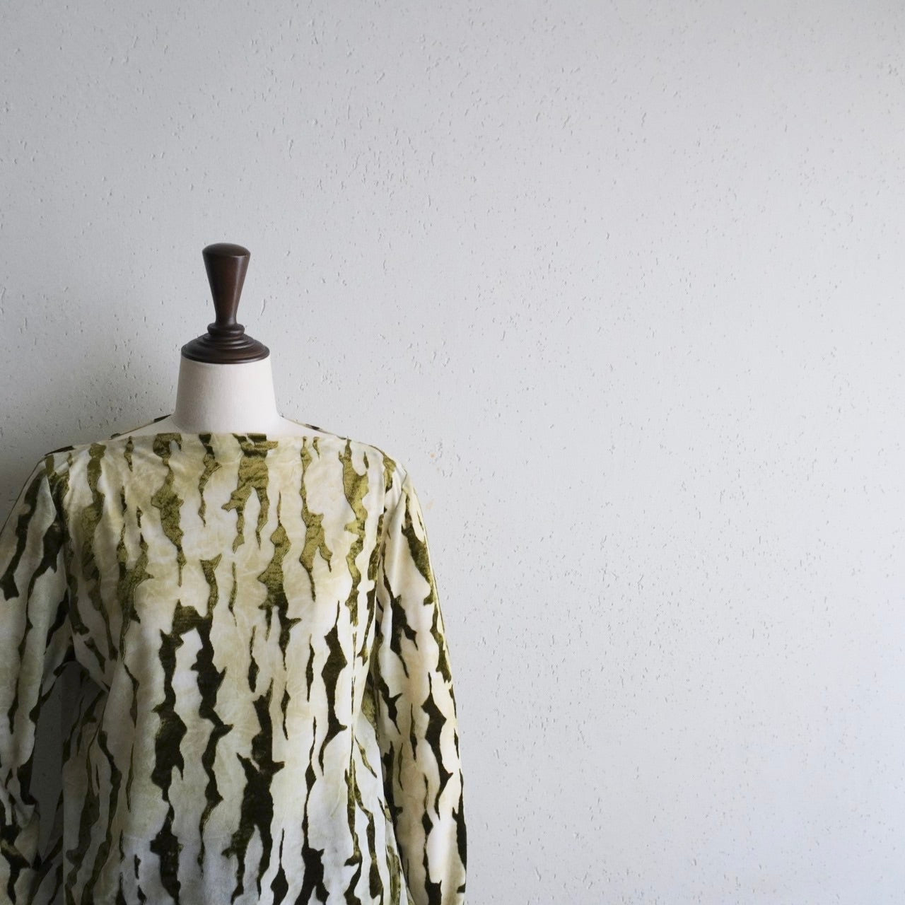 90s EURO Sheer Velor Top
