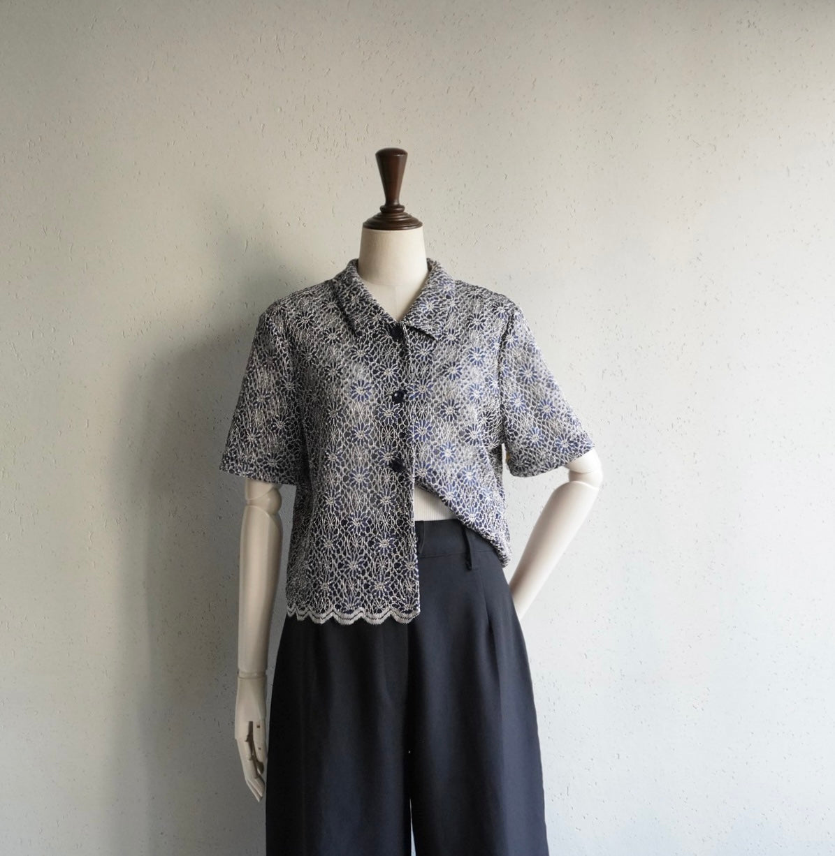 90s Lace Design Mesh Shirt