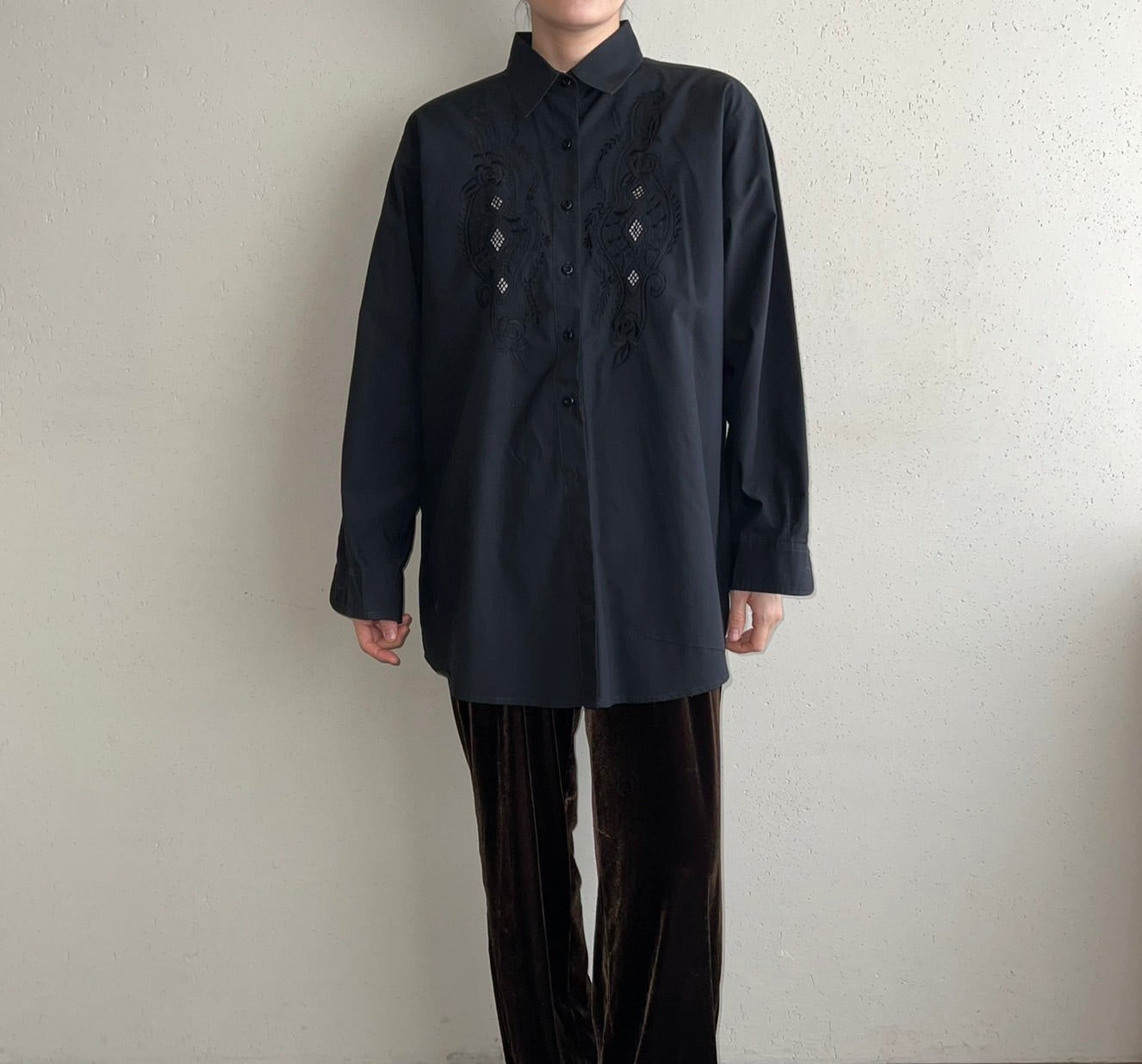 90s Embroidery Shirt