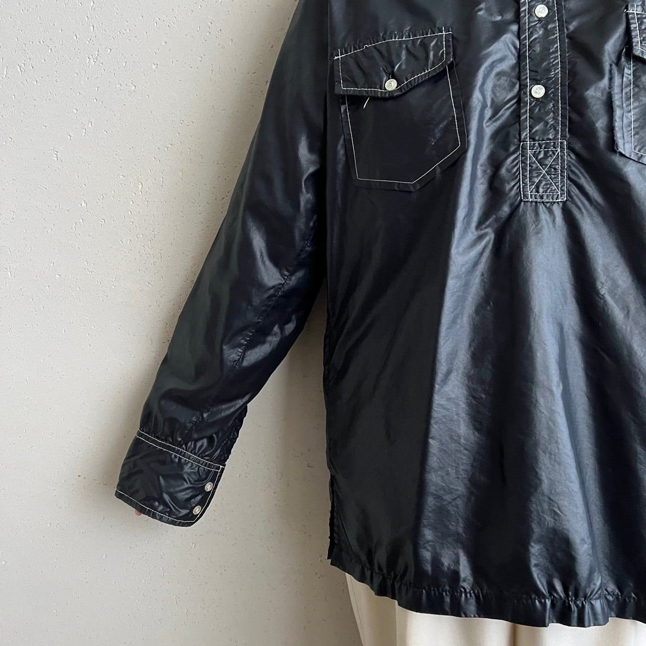 70s Black Pullover Shirt