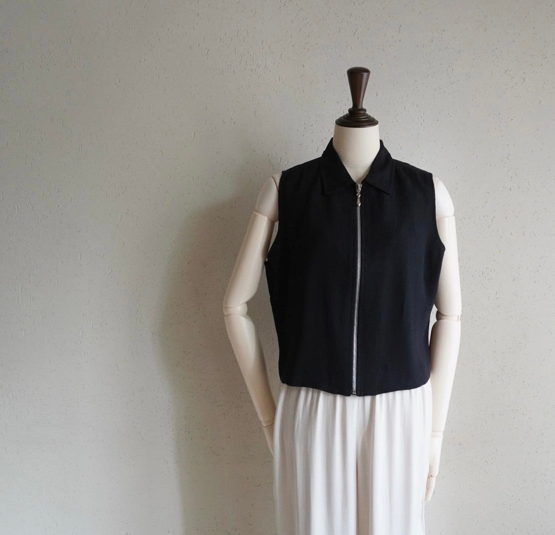 90s Sleeveless Zipped Top,Vest Made in USA