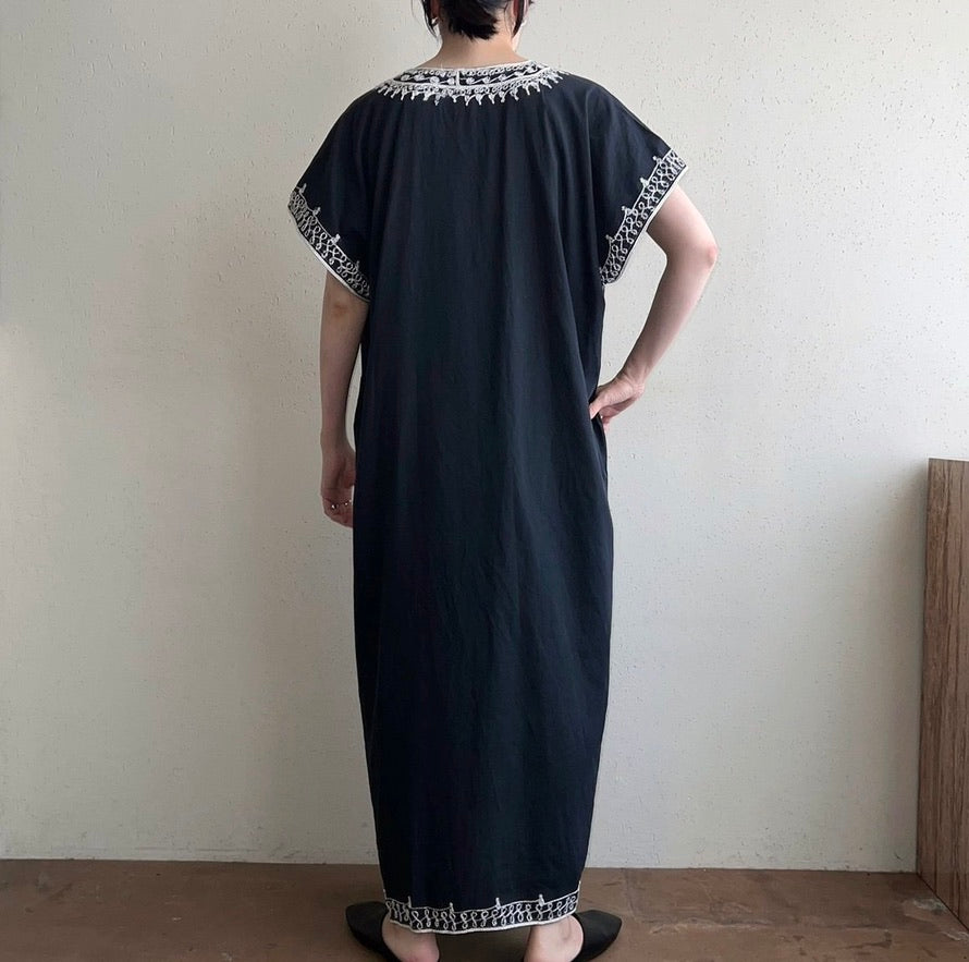 80s Embroidery Dress