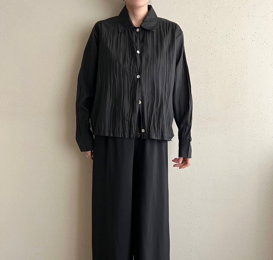 90s Black Pleat Shirt