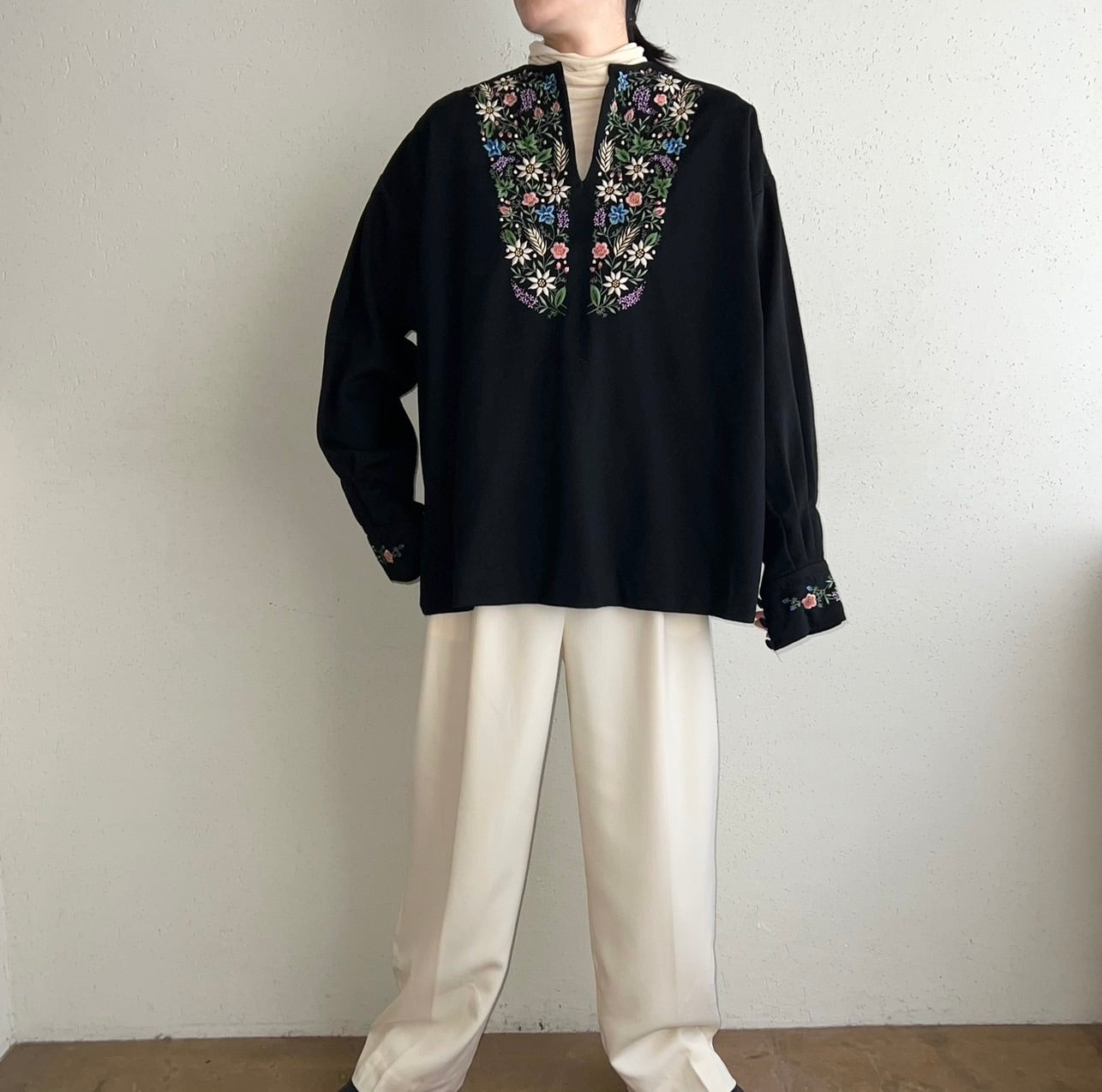 80s Embroidery Top