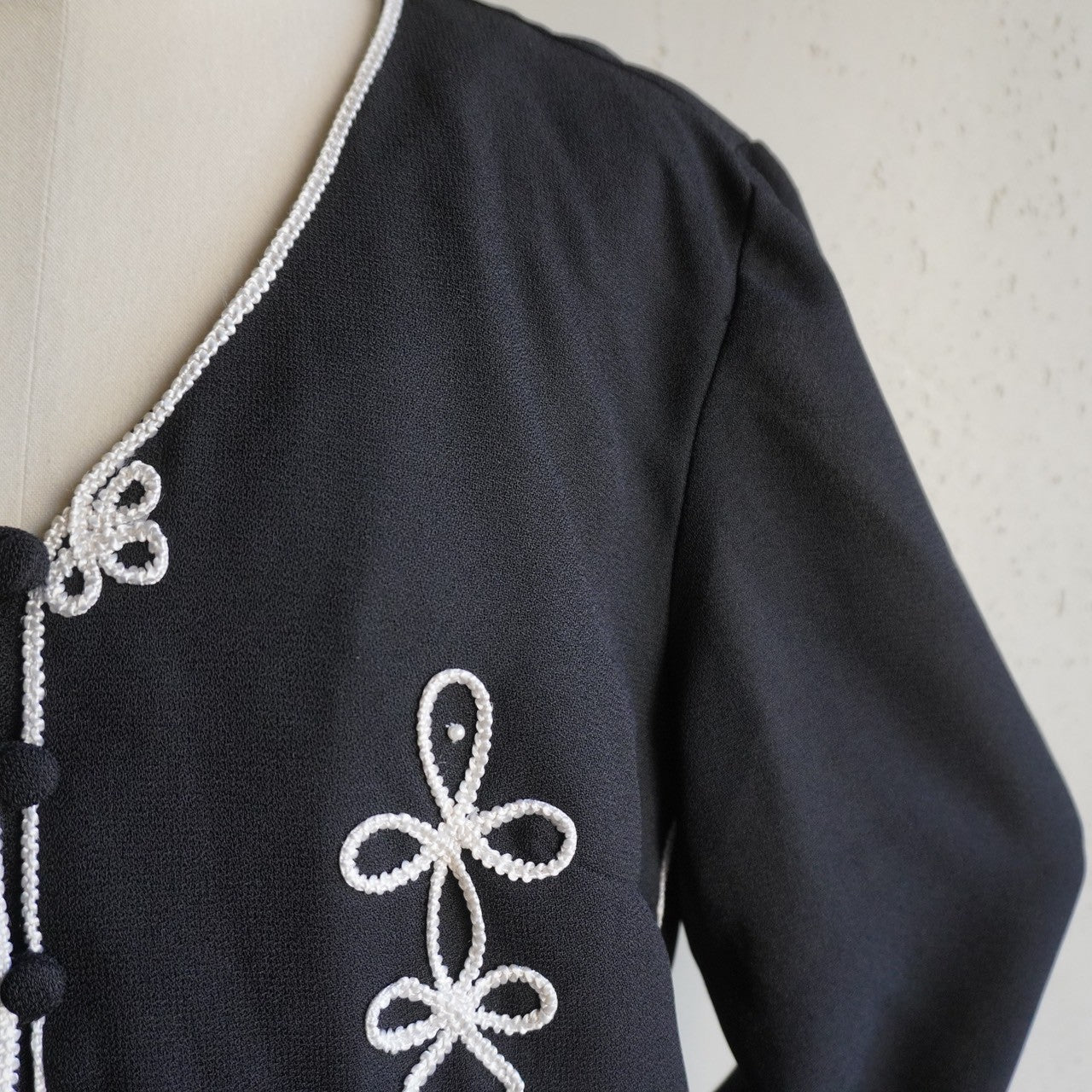 90s "Karin Stevens" Embroidery Jacket