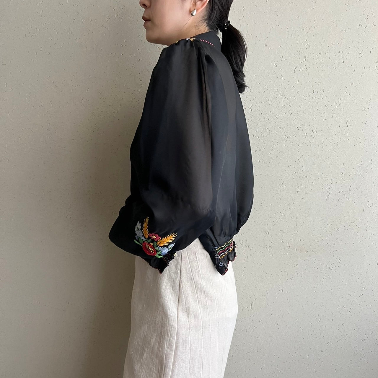 70s Embroidery Top