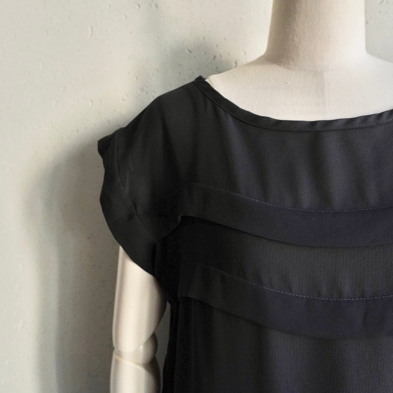 90s Design Sheer Top