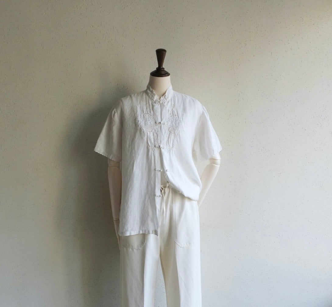 60s Embroidery Blouse