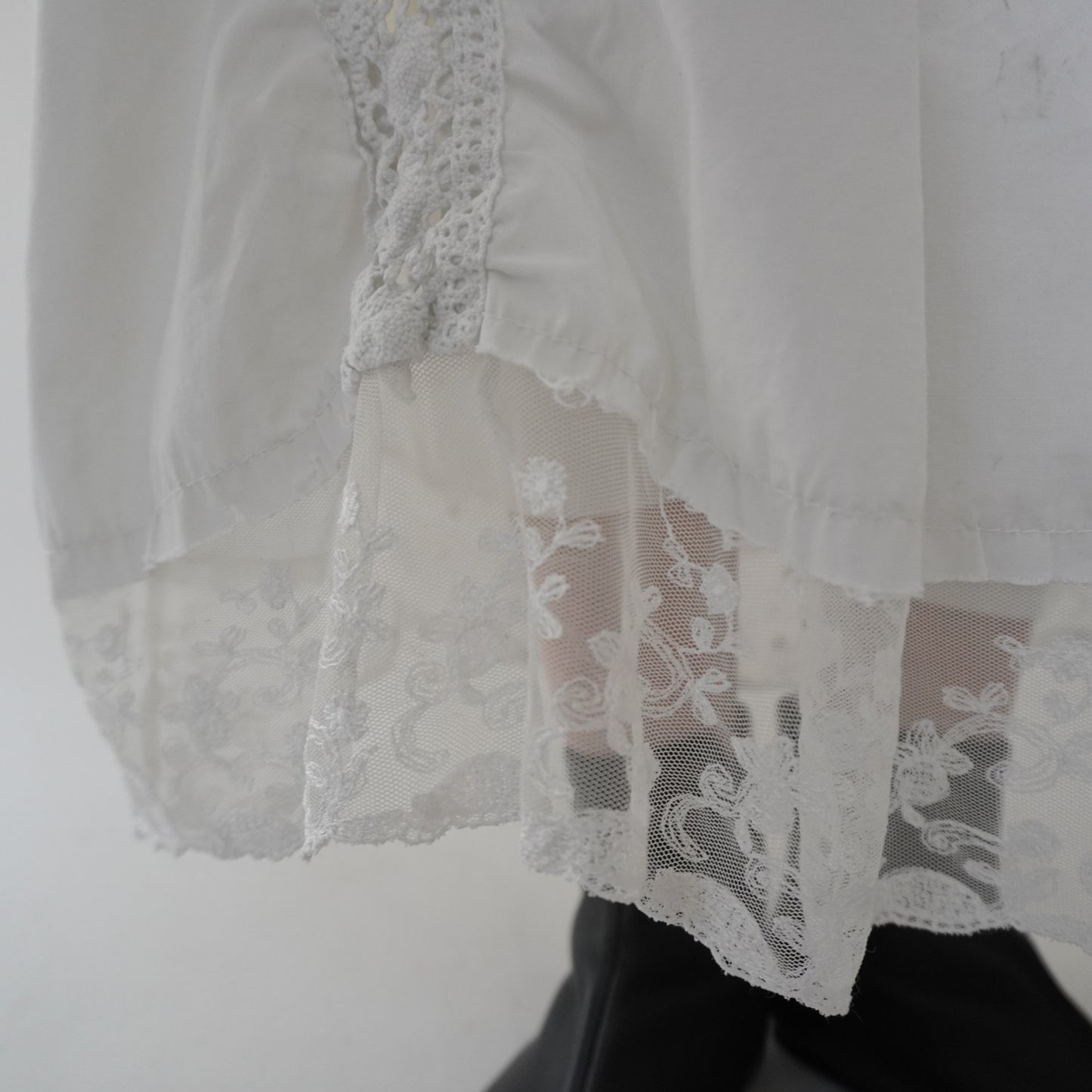 80s Lace Design Skirt Made in Italy