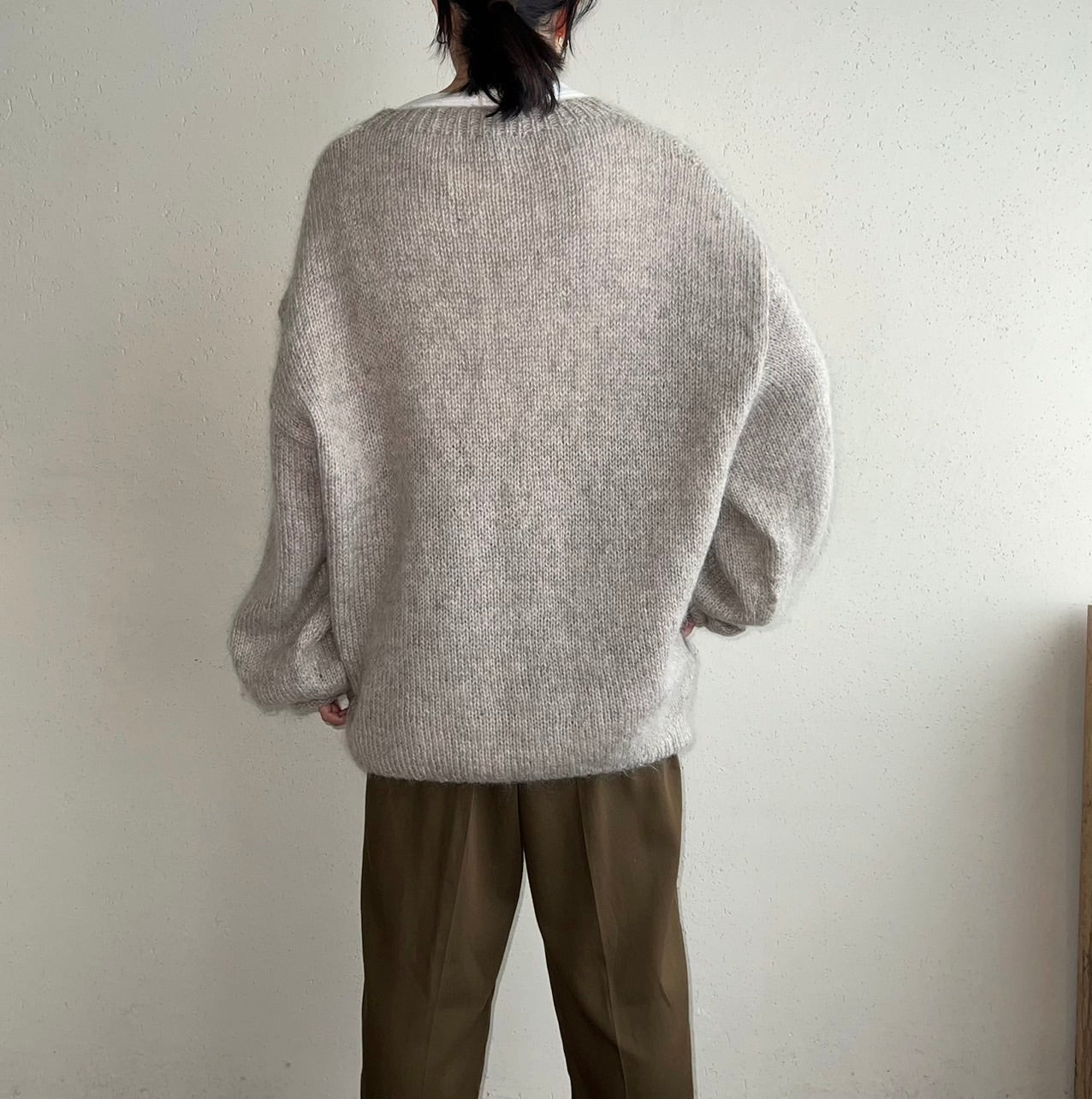 90s V-Neck Knit Sweater