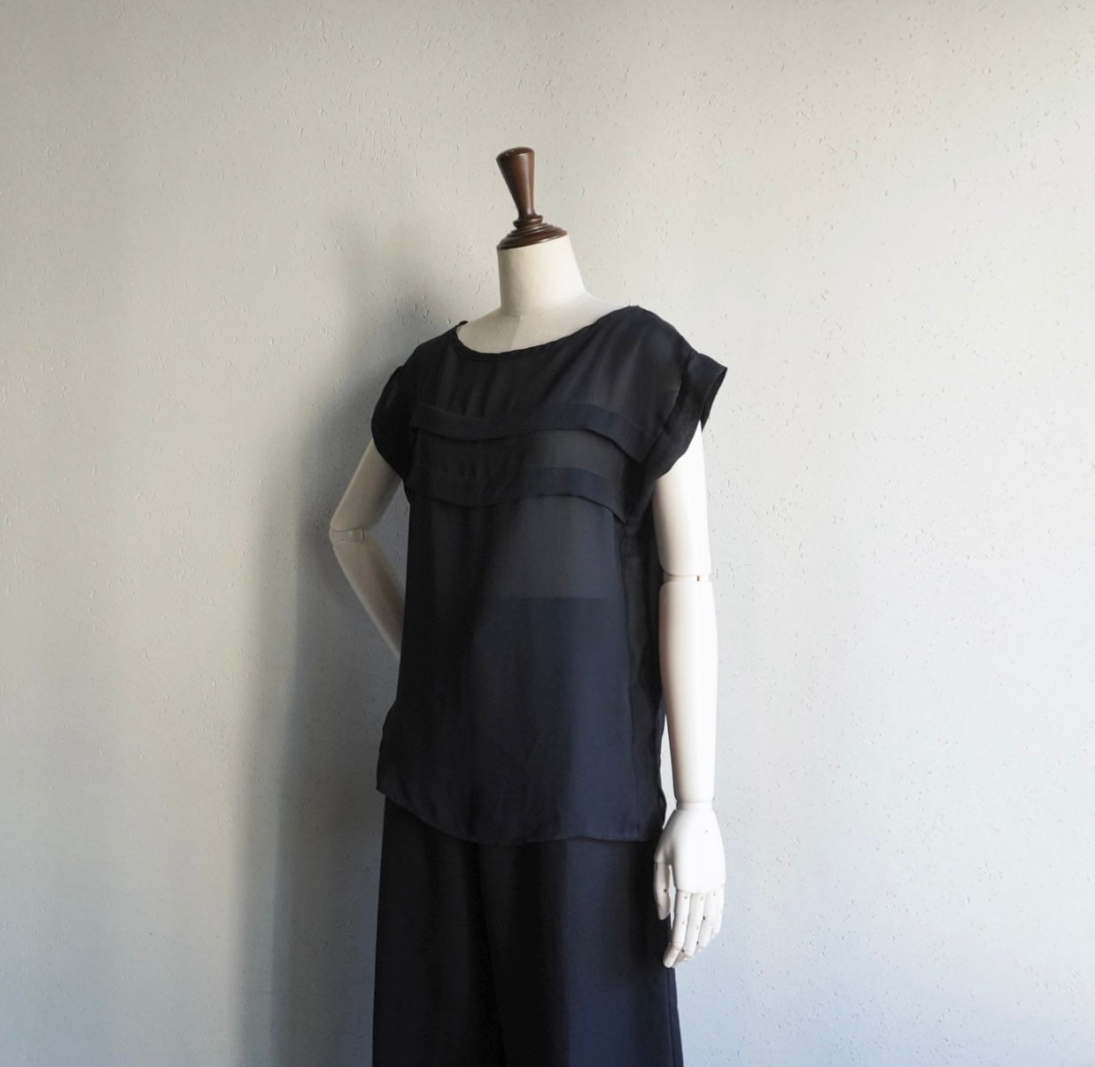90s Design Sheer Top