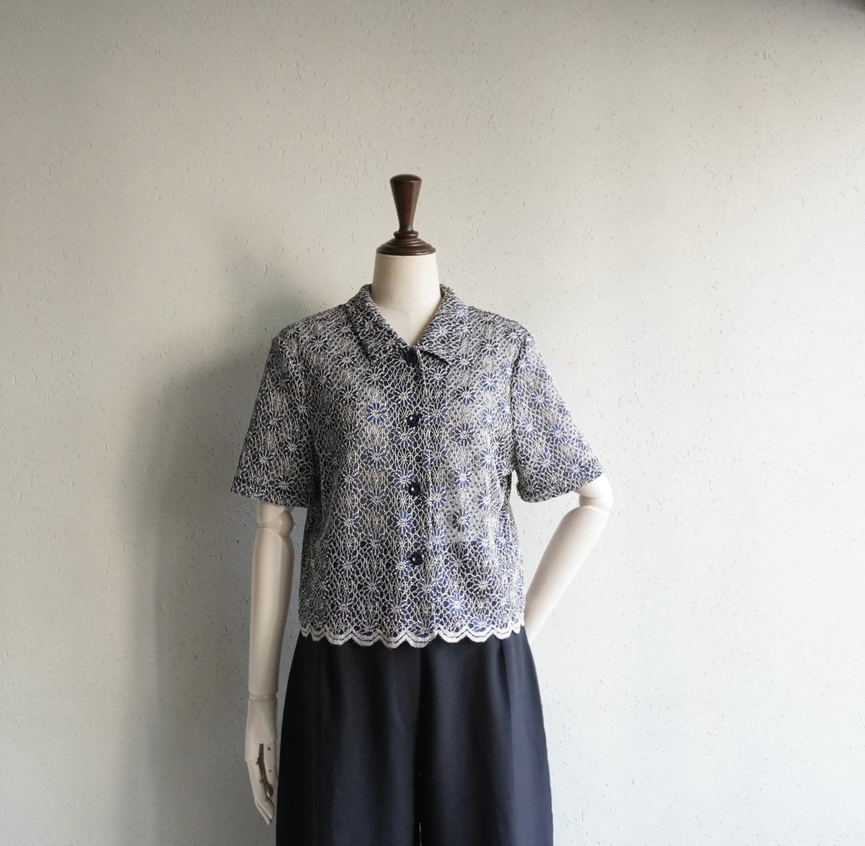 90s Lace Design Mesh Shirt