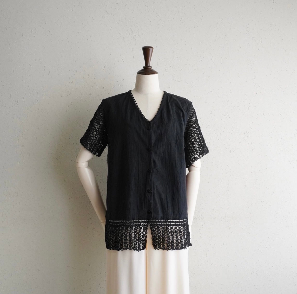 90s Crochet Design Blouse