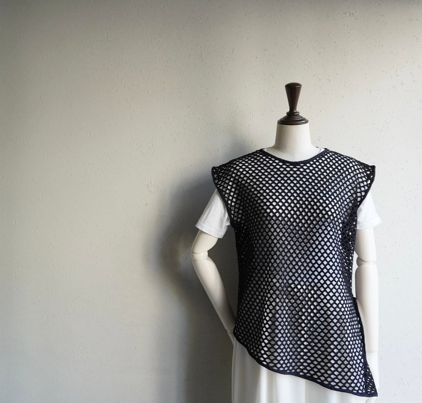 90s Mesh Design Top