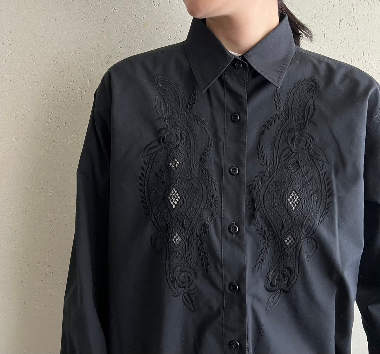 90s Embroidery Shirt