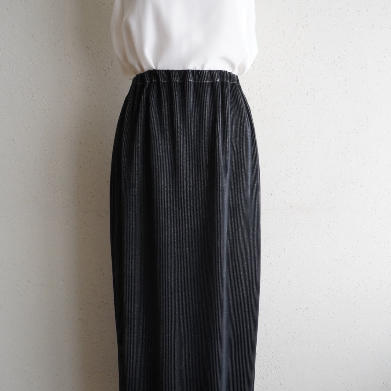 90s Pleated Maxi Skirt